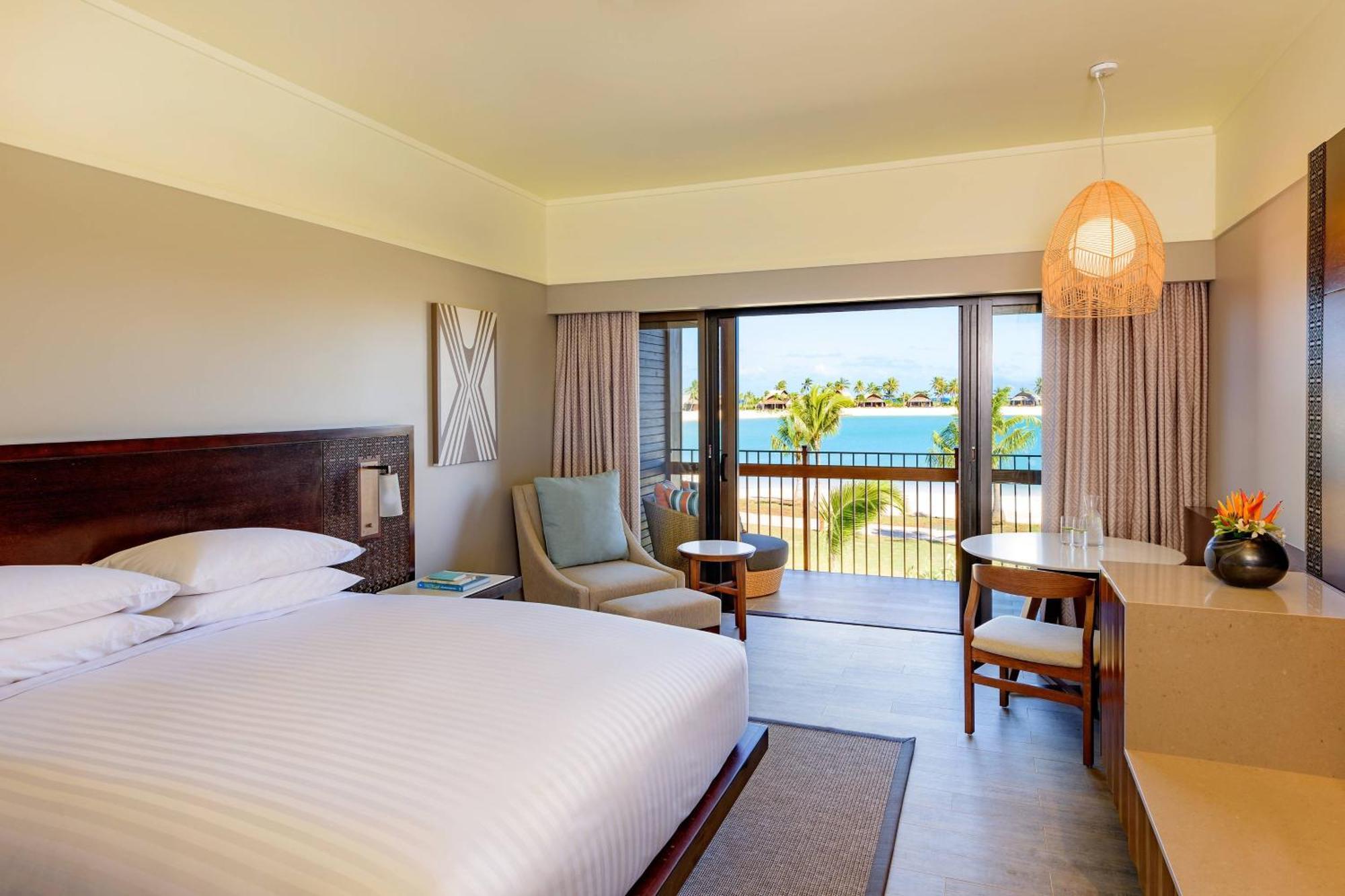 Fiji Marriott Resort Momi Bay Ngoại thất bức ảnh A guest room at the Hilton Rarotonga