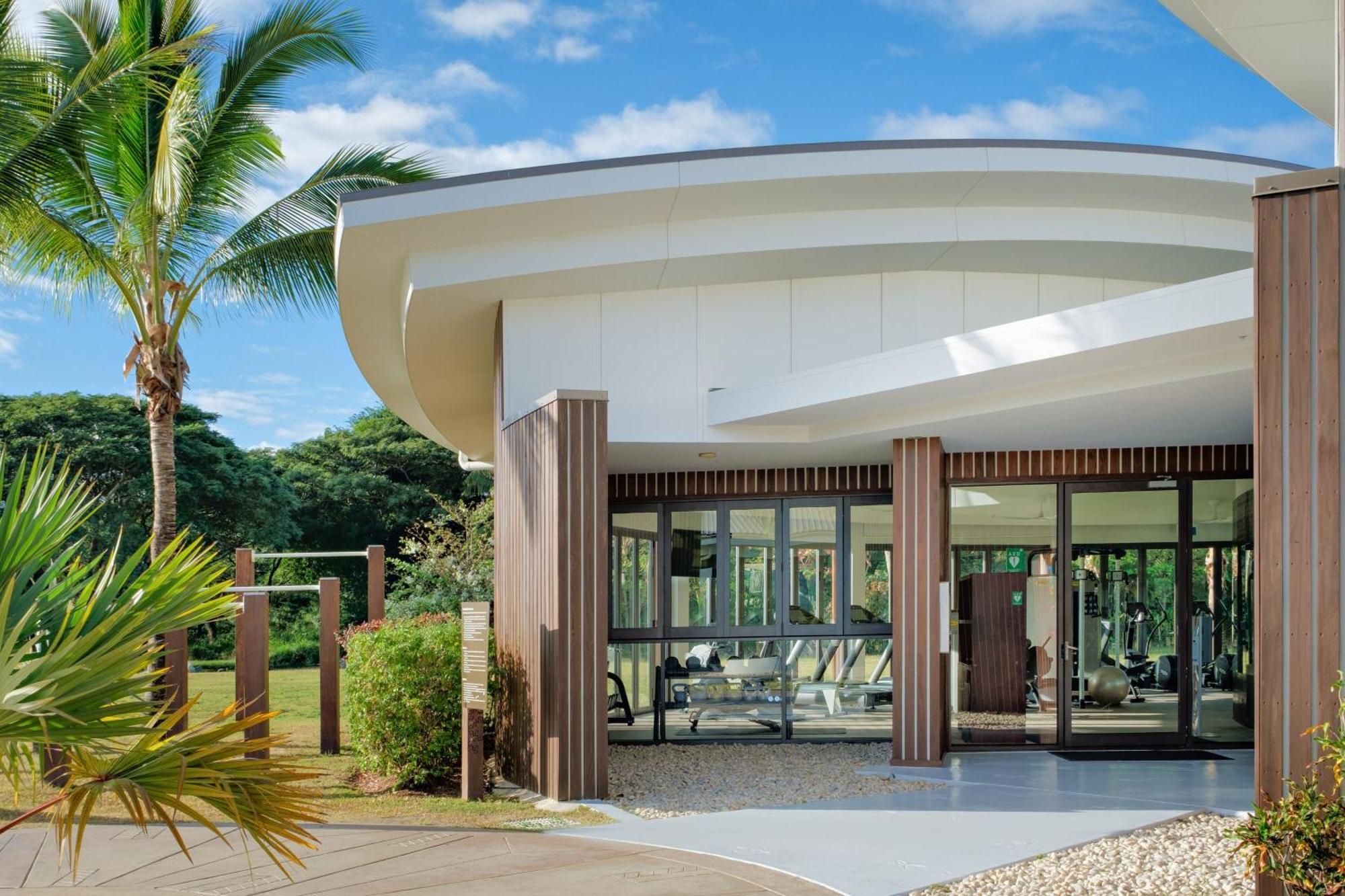 Fiji Marriott Resort Momi Bay Ngoại thất bức ảnh The gym at the resort