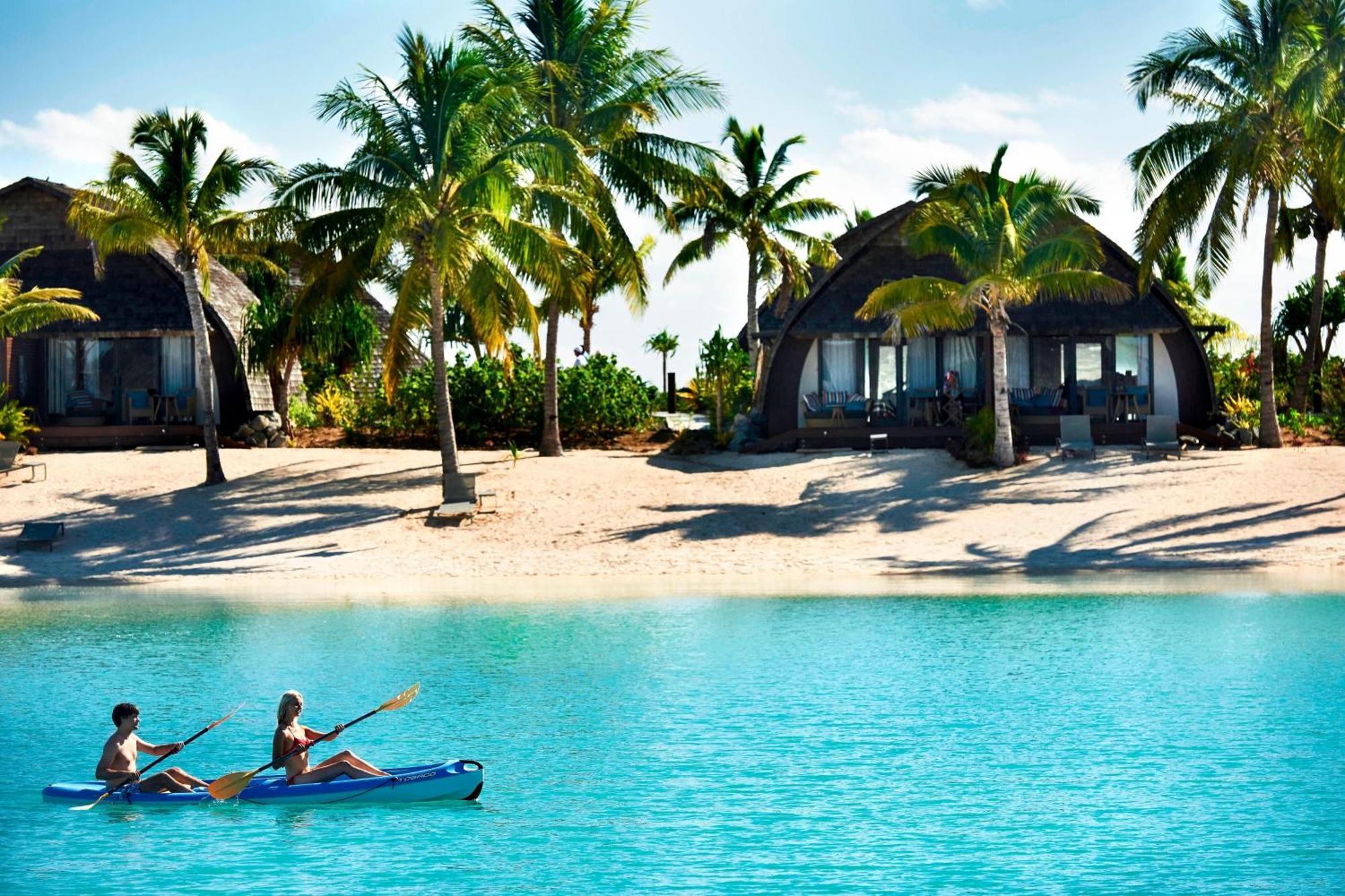 Fiji Marriott Resort Momi Bay Ngoại thất bức ảnh The resort's beach
